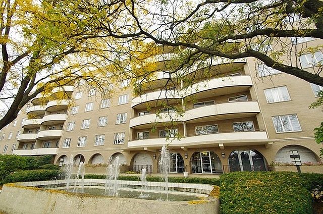 1st image of 6400 N Cicero Ave APT 505