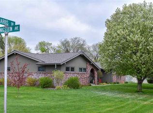 201 Harris Dr, Norfolk, NE 68701