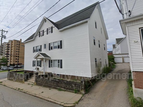 302 Pond St #1A