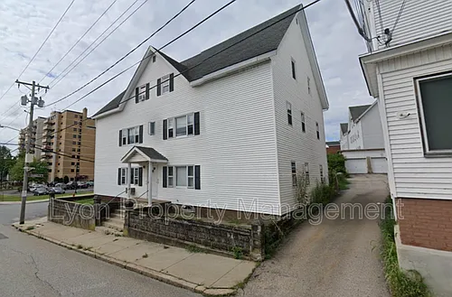 302 Pond St #1A Photo 1
