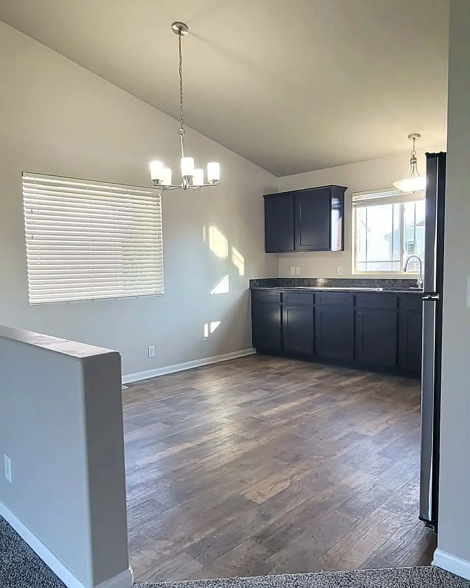 3 bed, 1611 sqft, $2,100 — Photo 4