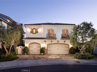 16111 Santa Barbara Ln, Huntington Beach, CA 92649