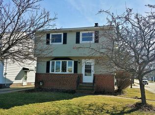 30200 Powell Rd, Willowick, OH 44095