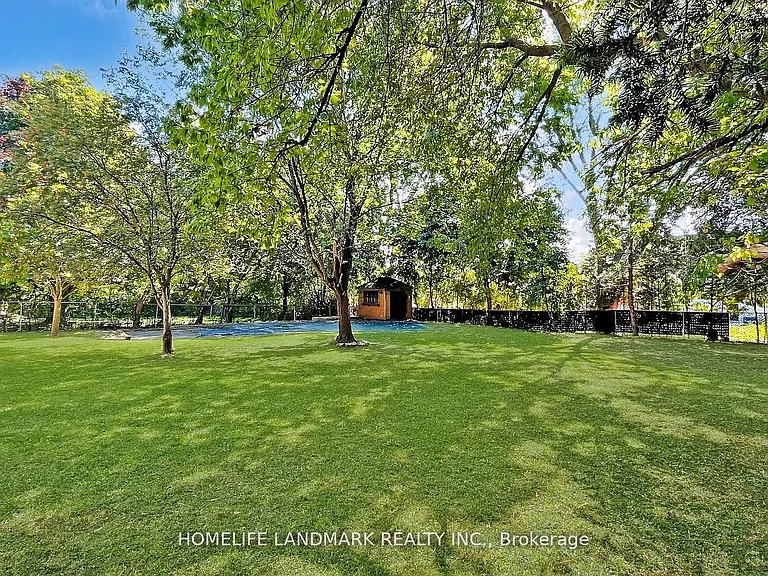 11 Uplands Ave #BASEMENT — Photo 31