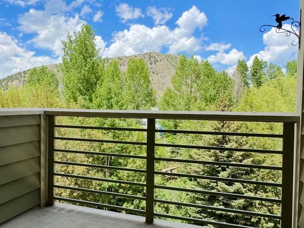1325 S Highway 89 APT 303