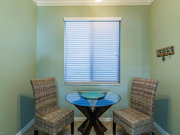 5th image of 9723 Acqua Ct Unit 315