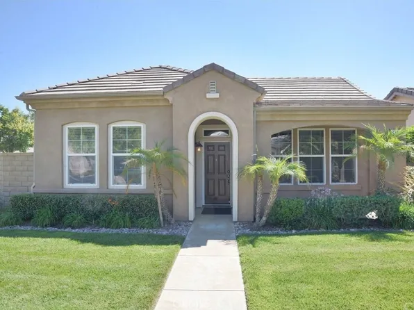 8240 Triplett Ln, Hemet, CA 92545