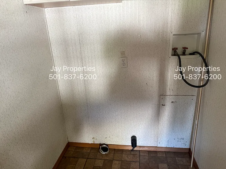 152 Cole Dr — Photo 5