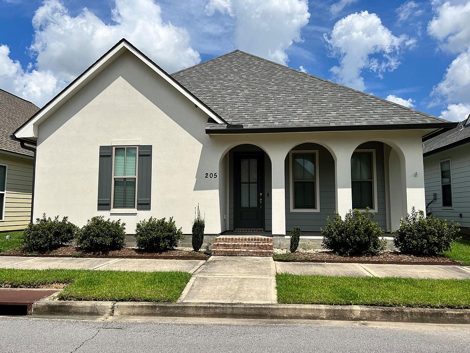 1st image of 205 Green Cay Dr