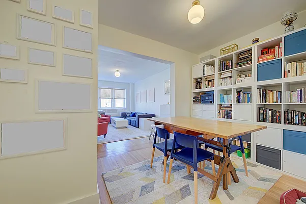 Sold by Akam Sales and Brokerage | media 8