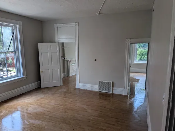 801 Bakewell St APT 2A, Covington, KY 41011
