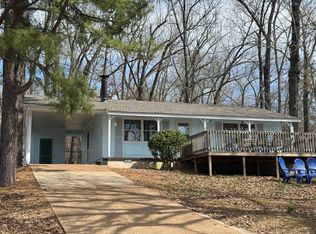 231 E Lakeshore Dr, Cherokee Village, AR 72529