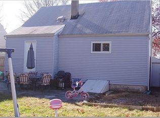 354 Sunset Ave, Old Bridge, NJ 08857