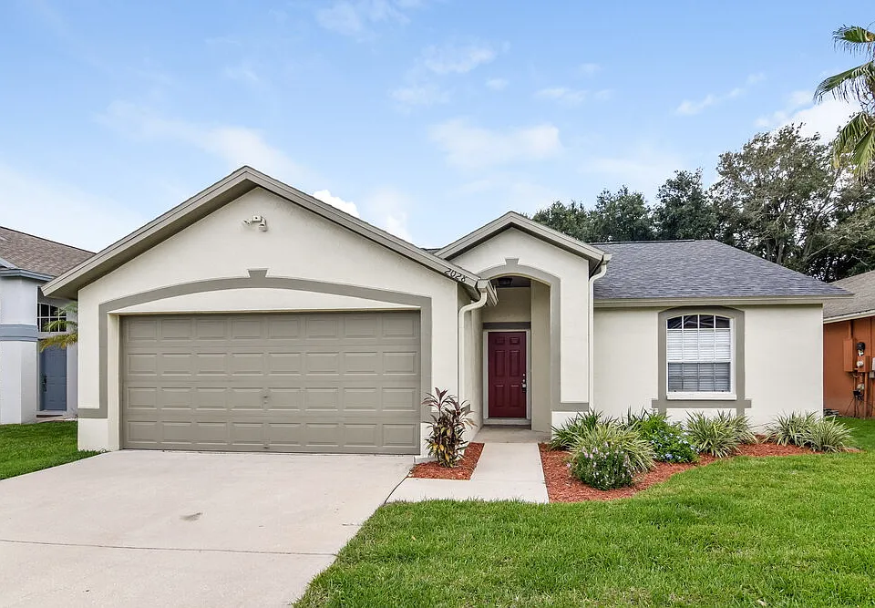 2028 Cattleman Dr