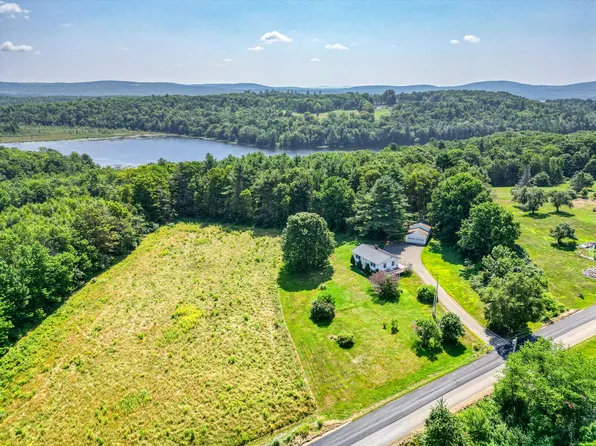 241 Parmenter Road, Palermo, ME 04354