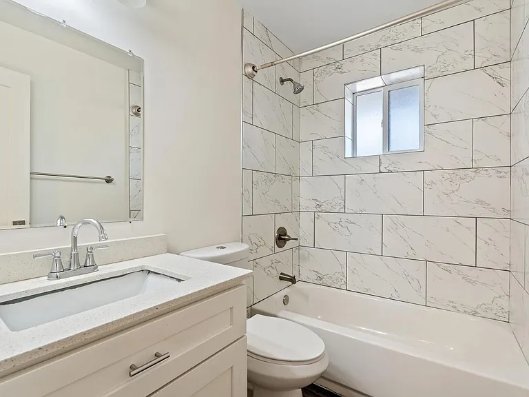 1707 N 18th St #B6 — Photo 10