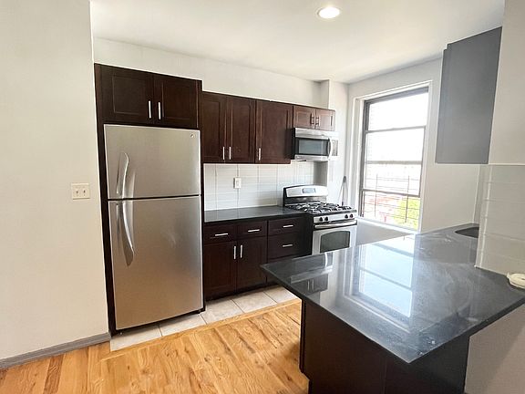 3rd image of 550 W 157th St APT 61