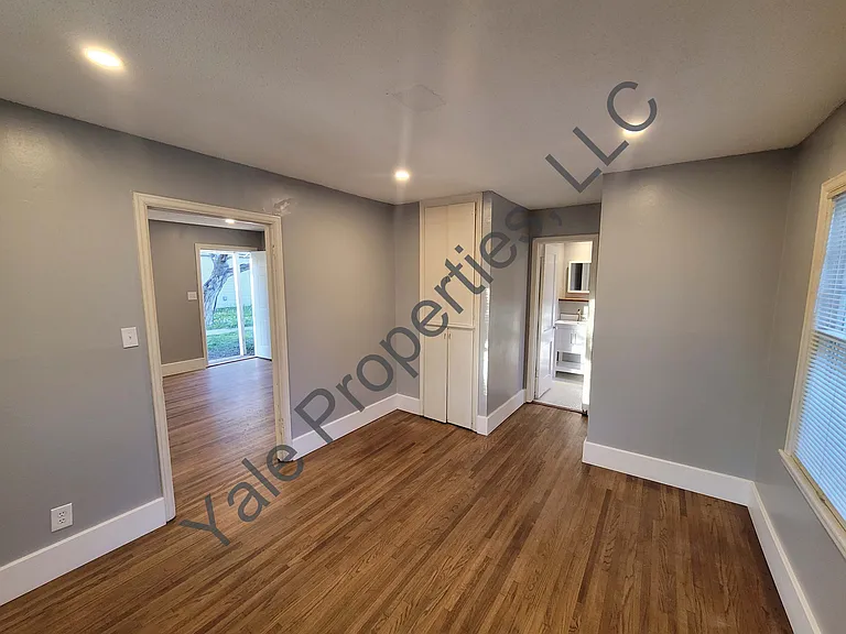 837 S Pershing St — Photo 8
