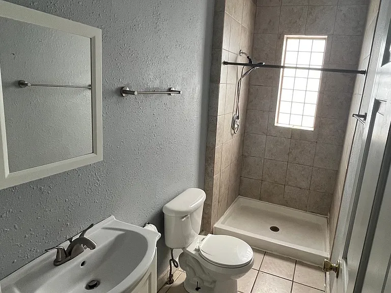 3811 S 25th St #B — Photo 5
