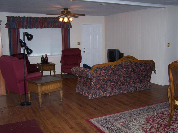 2nd image of 1019 Pinehurst Dr
