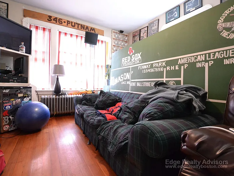 44 Mapleton St #1 — Photo 11