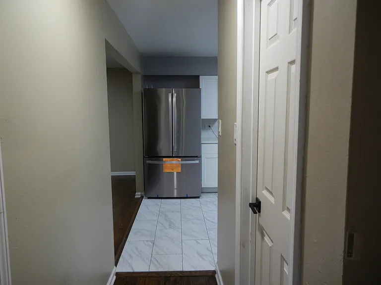 704 W 111th St #1S — Photo 11