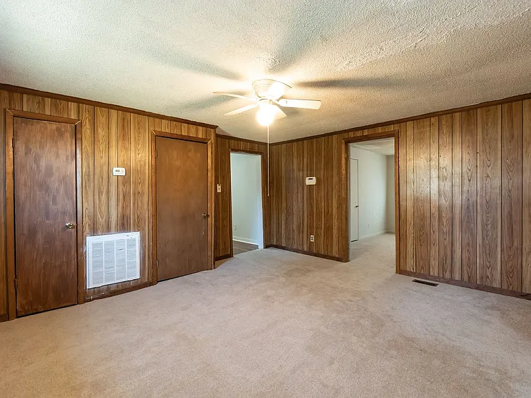 307 Olivia Ln — Photo 12