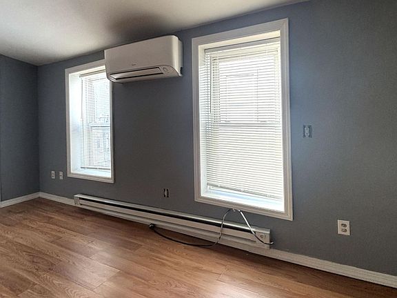 2nd image of 1701 N 20th St APT 3R