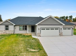 511 Adams St, Oconto, WI 54153