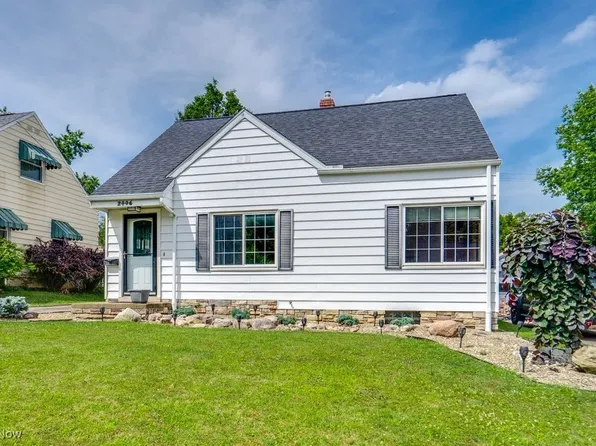 2446 23rd St, Cuyahoga Falls, OH 44223
