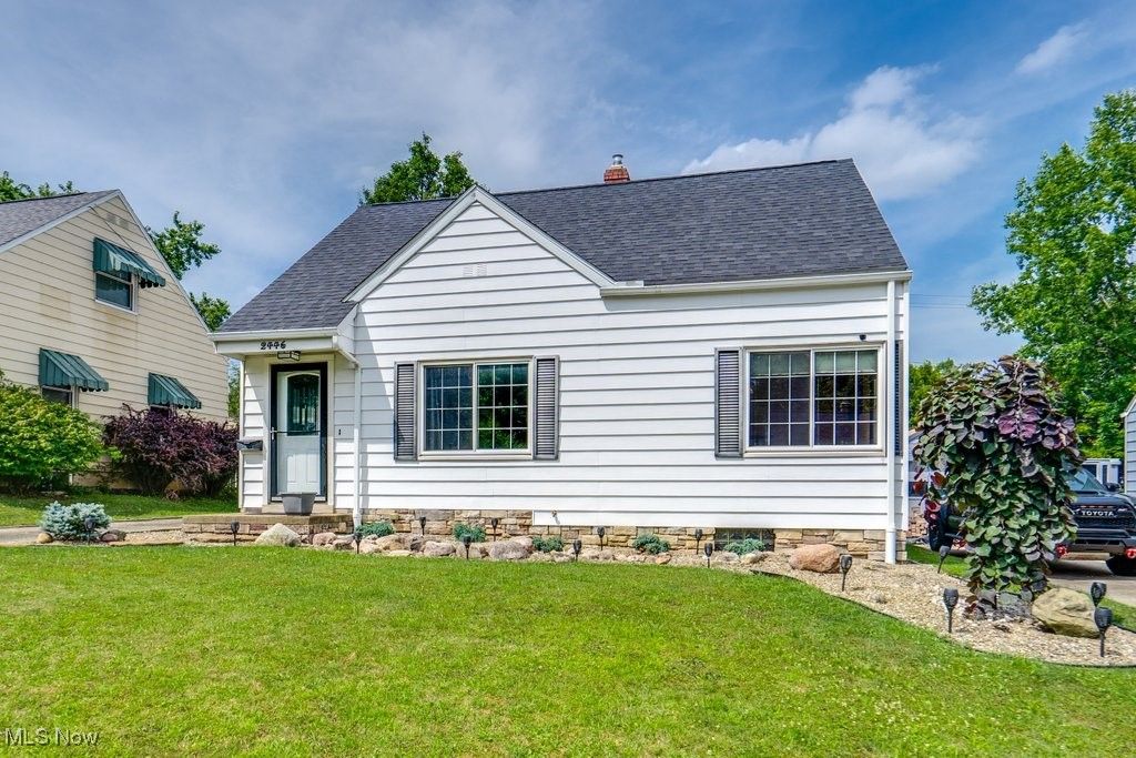 Real estate listing image