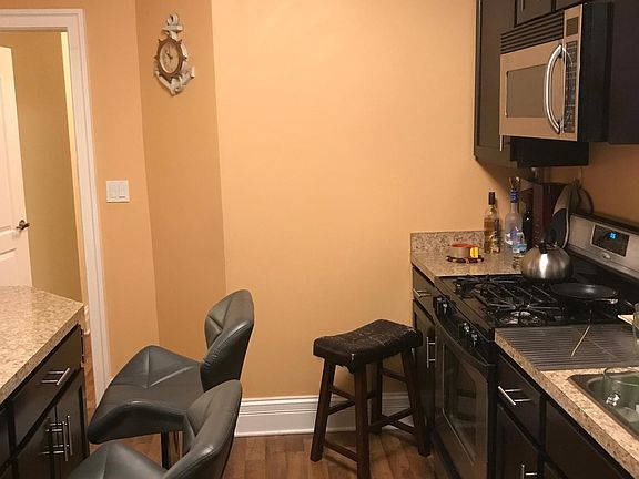 4th image of 6453 N California Ave