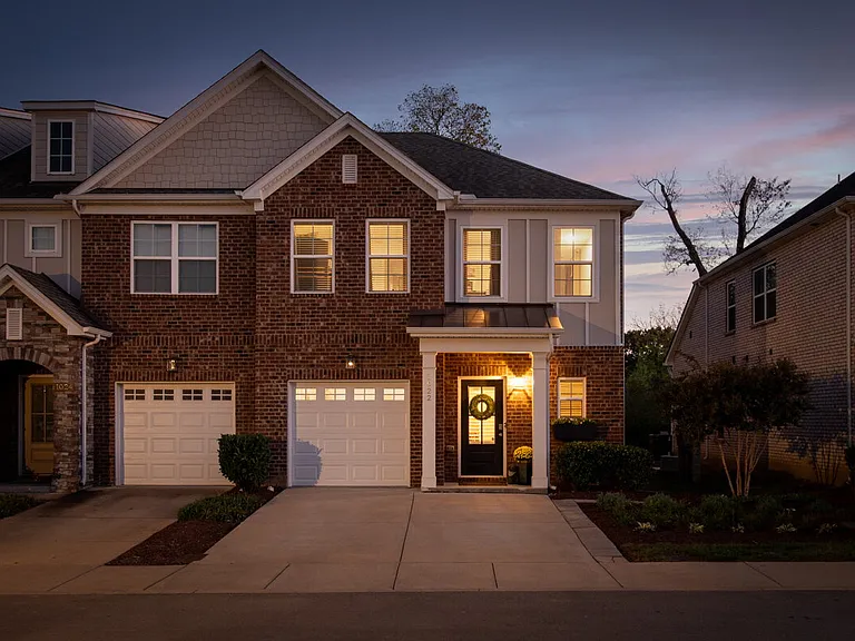 1022 Emery Bay Cir — Photo 29