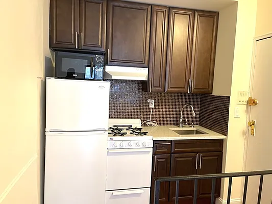 Rented by Oxford Property Group | media 17