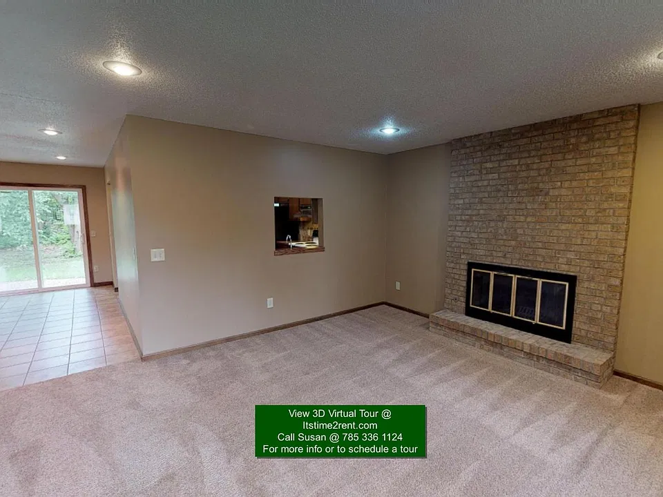 1505 University Dr
