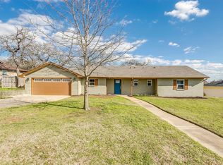 2433 SW Sunset Ln, Burleson, TX 76028