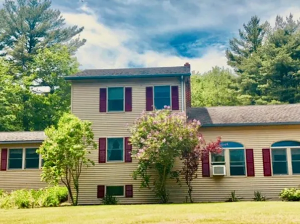 24 Woodman Lane, Leeds, ME 04263