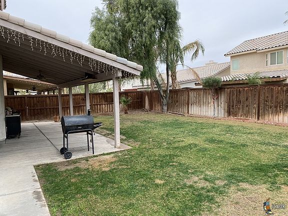 2nd image of 2714 Ross Ave