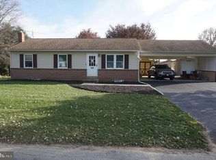 927 Dallas Dr, York, PA 17406