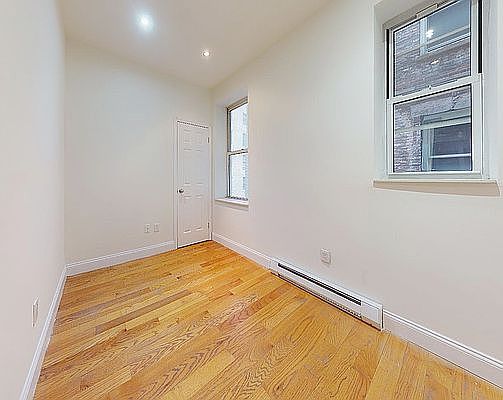 5th image of 210 W 107th St APT 5h