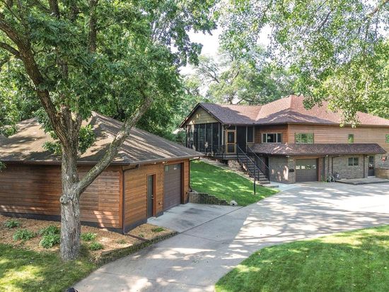 804 E Spring St, River Falls, WI 54022