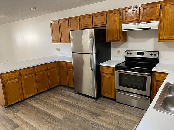 2nd image of 411 Sara Leigh Dr #2