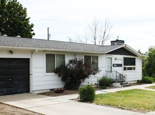 216 Hillcrest Pl, Baker City, OR 97814