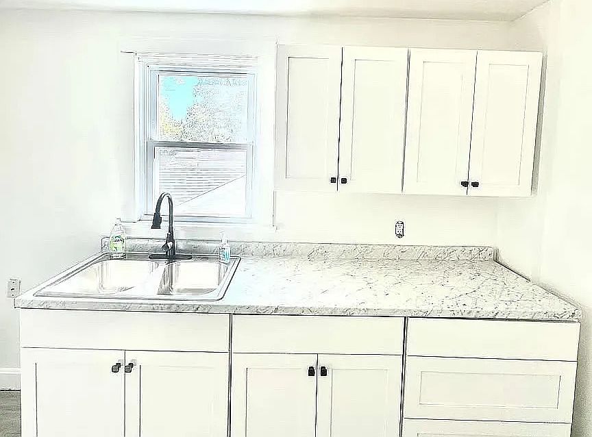 1st image of 212 S Chestnut St APT 2