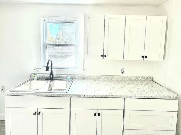 212 S Chestnut St APT 2