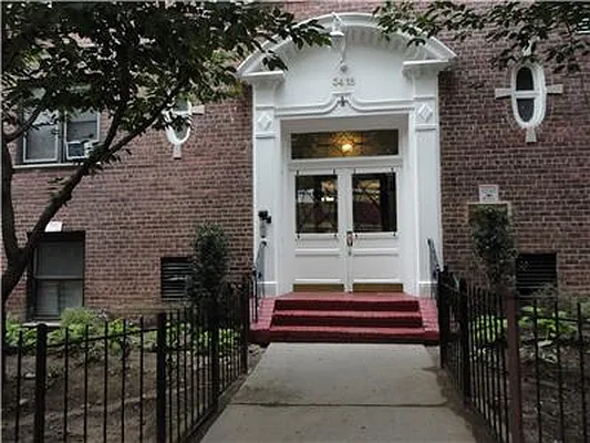 Sold by Argo Residential | media 37