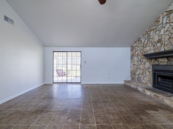 5th image of 3710 Green Brook Dr