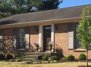 1214 Holsworth Ln, Louisville, KY 40222