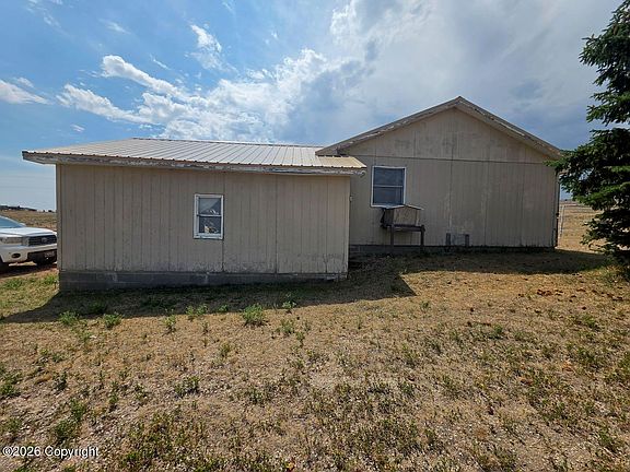 3rd image of 12 Prairie Ln
