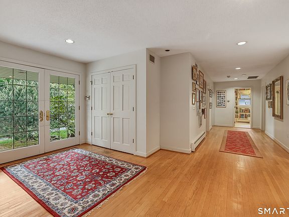 3rd image of 12 Mountain Farms Road